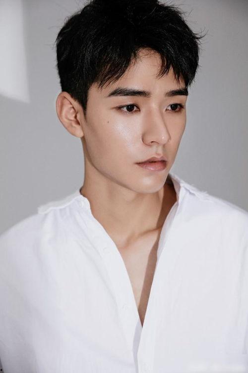 龚俊最新爆料新闻视频,揭秘演艺圈幕后真相，独家视频大公开！  第3张